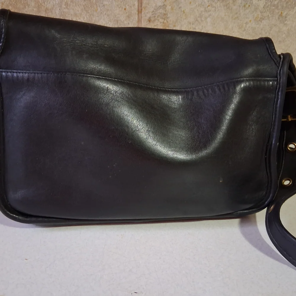 Vintage Coach Patricia Legacy Black Leather Crossbody Bag 9951 - Picture 2 of 12